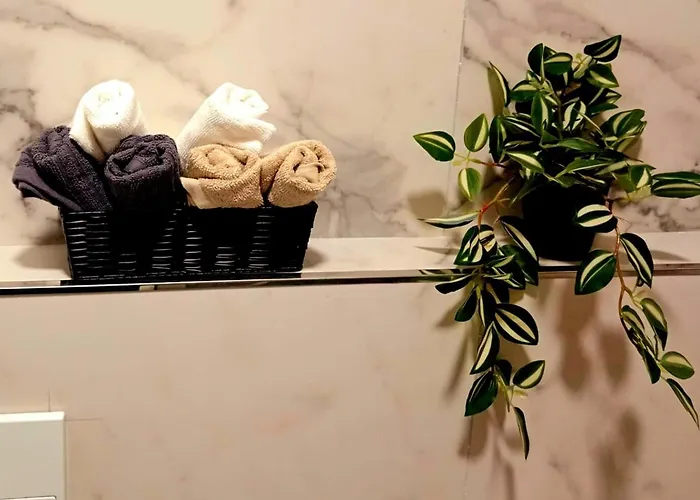 Azure Sands Apartamento