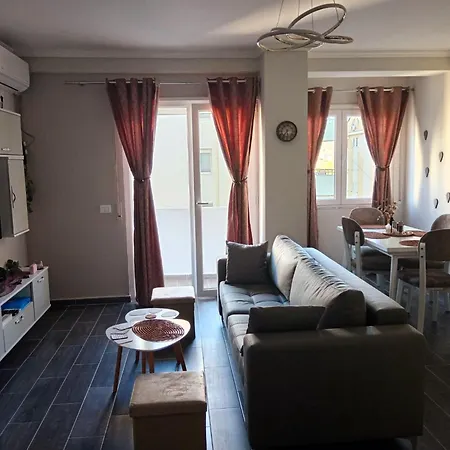 Azure Sands Apartman