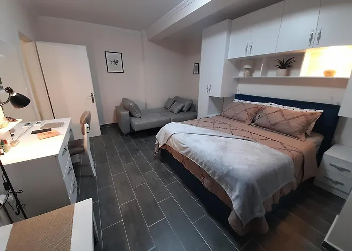 Apartmán Azure Sands Golem (Tirana)