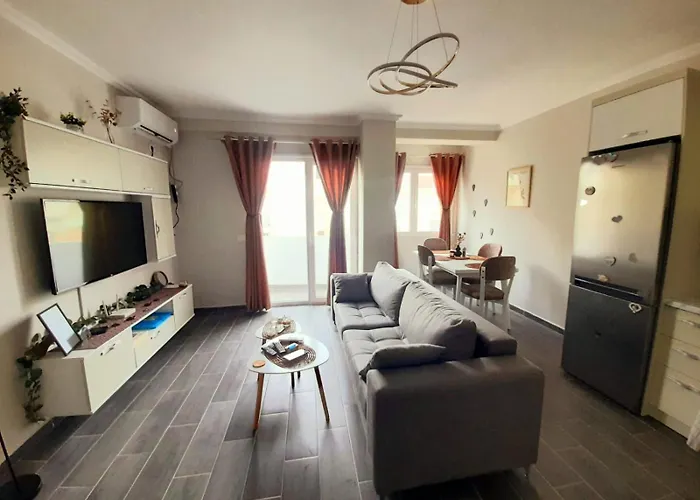 Azure Sands Apartment Golem (Tirana)