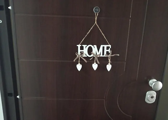 Azure Sands Golem (Tirana)