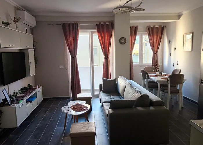 Azure Sands Apartmán