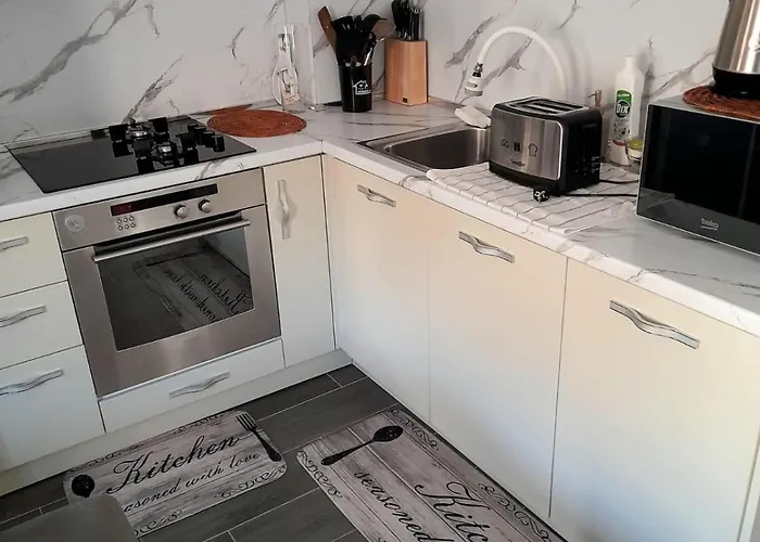 Apartmán Azure Sands Golem (Tirana)